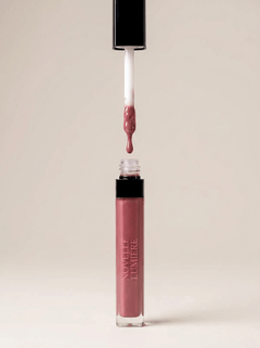 lightweight lip oil for everyday wear